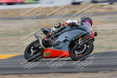 media/Jan-14-2023-SoCal Trackdays (Sat) [[497694156f]]/Turn 4 Set 2 (1030am)/